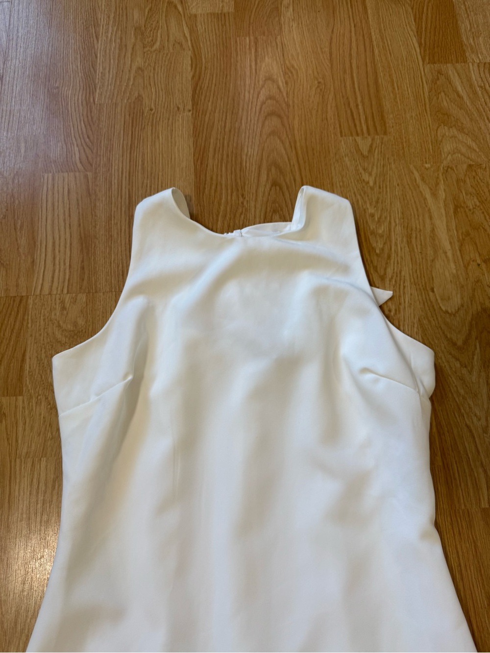 Sam Edelman Classic White Sleeveless Bow Back Sheath Dress - Size 4 ( NWT ) - Picture 6 of 15